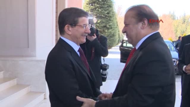 Basbakan Davutoğlu Pakistan Başbakanı Navaz Serif'i Başabakan'lıkta Kabul Etti