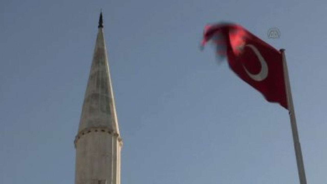 Oğlunun Cenaze Namazını Kıldıran İmam Adem Uran