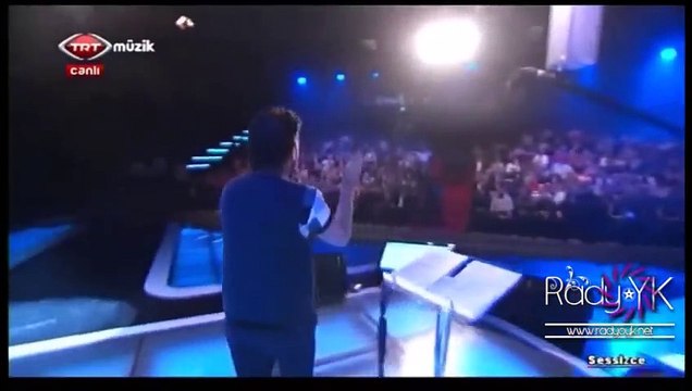İsmail YK - Allah Belanı Versin (Canlı Performans)