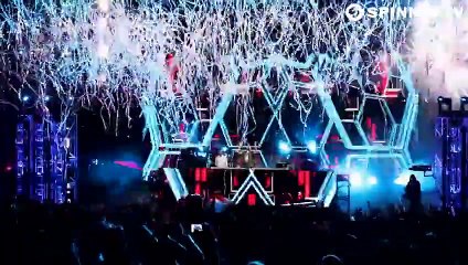 Afrojack - Rock The House (Official Music Video)