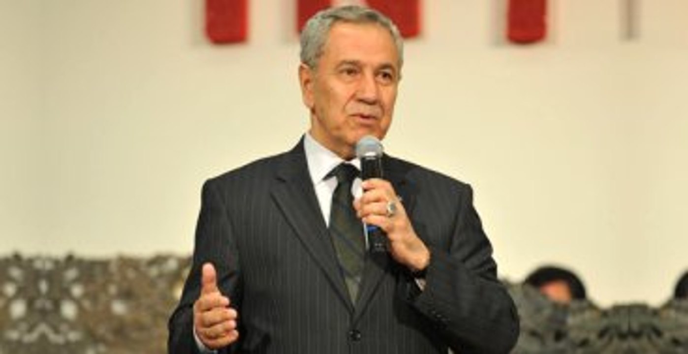 Bülent Arınç, Ali Babacan'a Övgüler Yağdırdı; "Türkiye'yi Uçurdu"