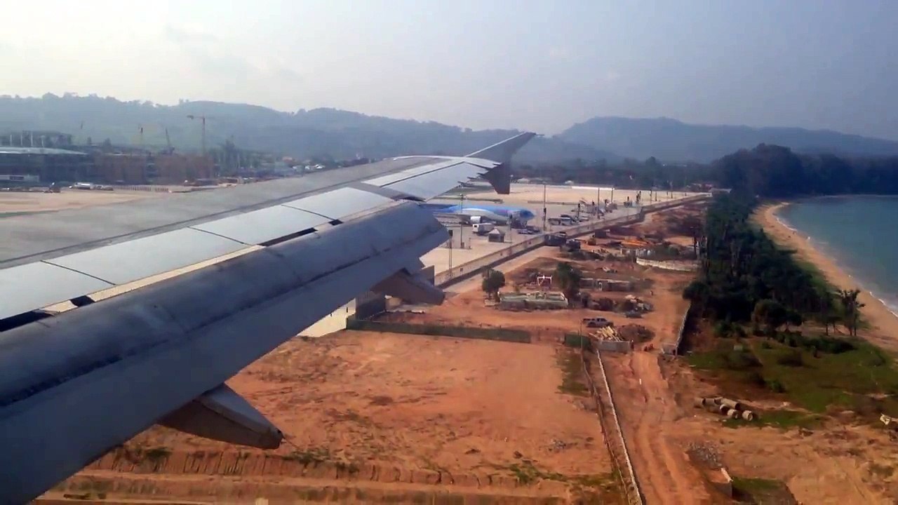 Phuket landing runway 09 over the beach - Bangkok Airways A320 HS-PGV