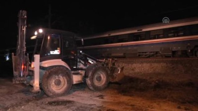 Tren Kazası - Makas Geçişi Sırasında Vagonlar Raydan Çıktı