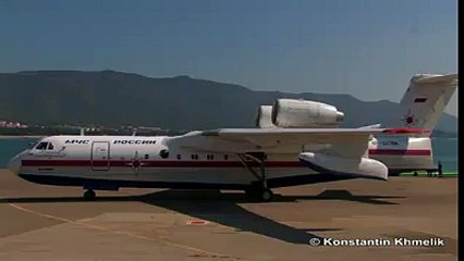 Strange - Plane Takeoff from Water - Oct 2014