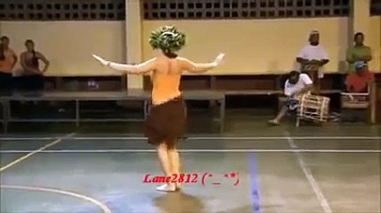 Kadın Dehşet Göbek Dansı Yapıyor