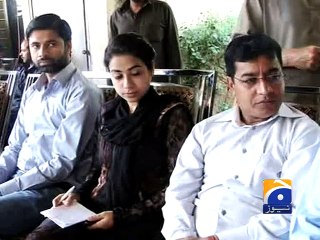 Siraj-ul-Haq meet Zain Rauf's family-04 Apr 2015