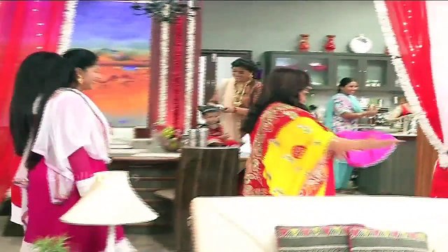 Yeh Hai Mohabbatein - Rinki Jealous of Mihika - Durga Pooja in Bhalla Family