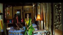 vijay raaz sharab ki halat me mixture of  very funny and serious acting film dekh ray rekk