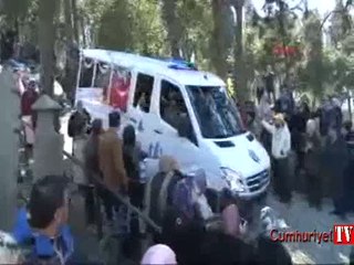 Kayahan vasiyet ettiği yere gömüldü