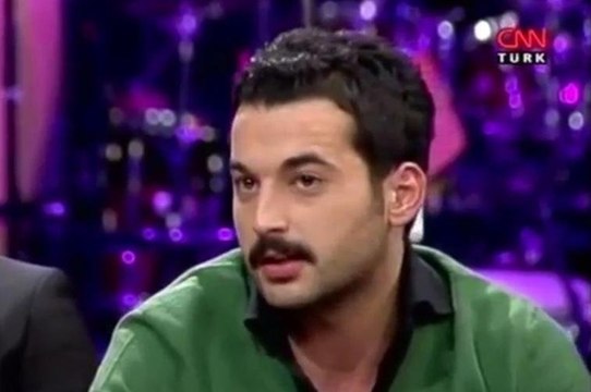 Babasını öldüren oyuncu Orhan Şimşek, Beyaz'ın konuğu olmuştu