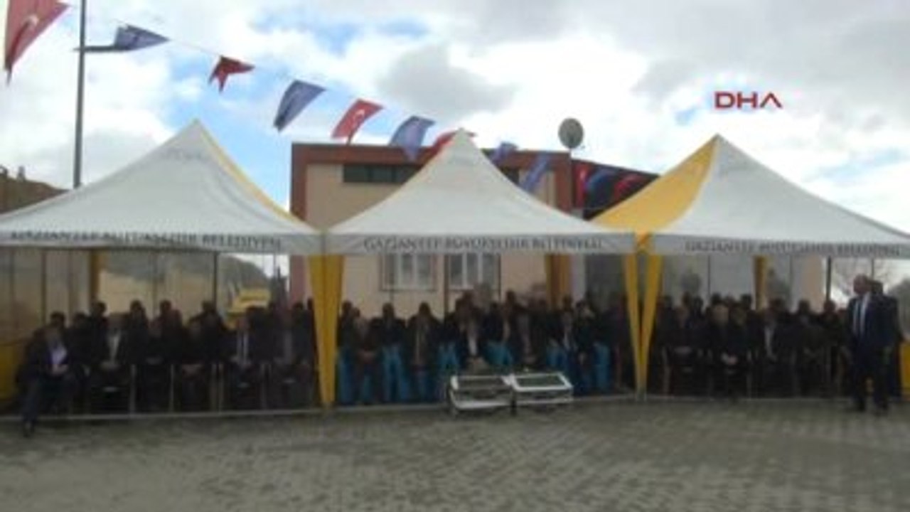 Gaziantep'te Çiftçilere Domates ve Biber Fidesi Dağıtıldı