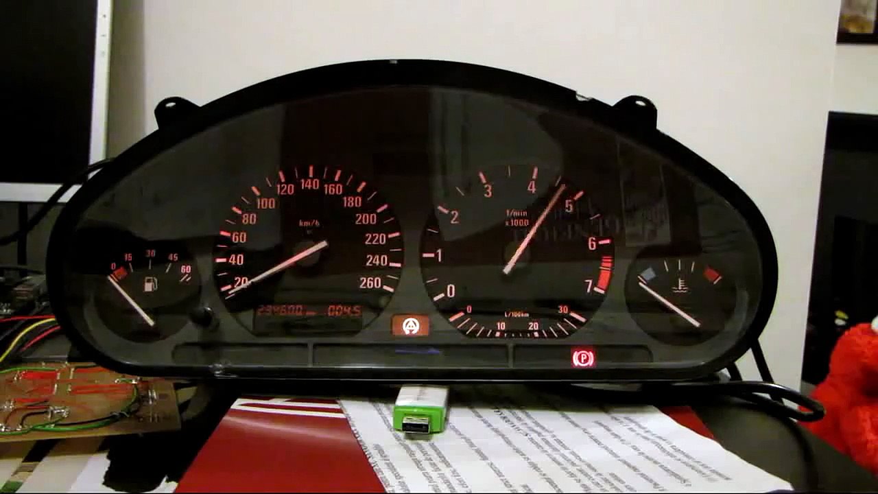 BMW E36 Instrument Cluster on PC via USB & Arduino MEGA Speedo / Rev Counter LIVE video