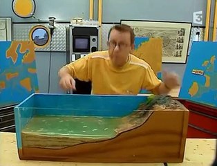 C'est Pas Sorcier - L'histoire De Paris -