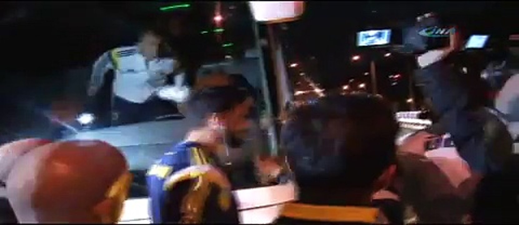 "Her an bir şey olacakmış gibi bir şey var içimde." dedi ve...