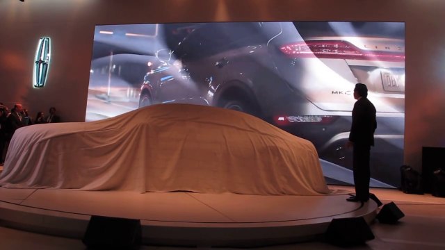 Mark Fields Explains Lincoln Continental's Quiet Luxury Concept - NewCarNews.TV Bob Giles