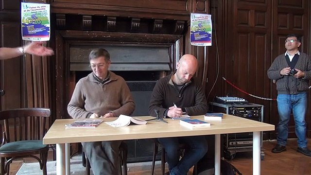 Frédéric Héran et Olivier Razemon, Faites du vélo… et de l’écomobilité , Carrières-sous-Poissy, 1 de 2
