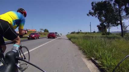 140 km, pedal, speed, triátlon, treino Ironman 2015, longão, 140 k, Marcelo Ambrogi e Fernando Cembranelli, corrida, giro rotacional, Taubaté, SP, Brasil, (15)