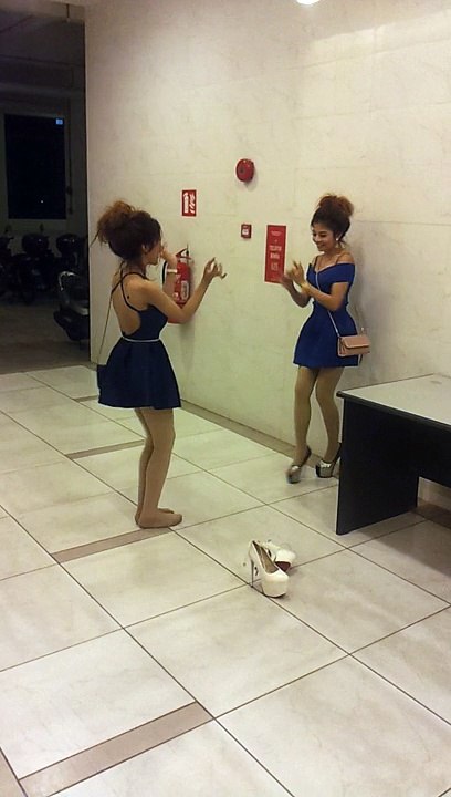 baby dol with thiland girlz