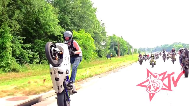 LONG Street Bike WHEELIE On Highway Kawasaki Ninja ZX6R ZX636 WHEELIES Motorcycle STUNTS