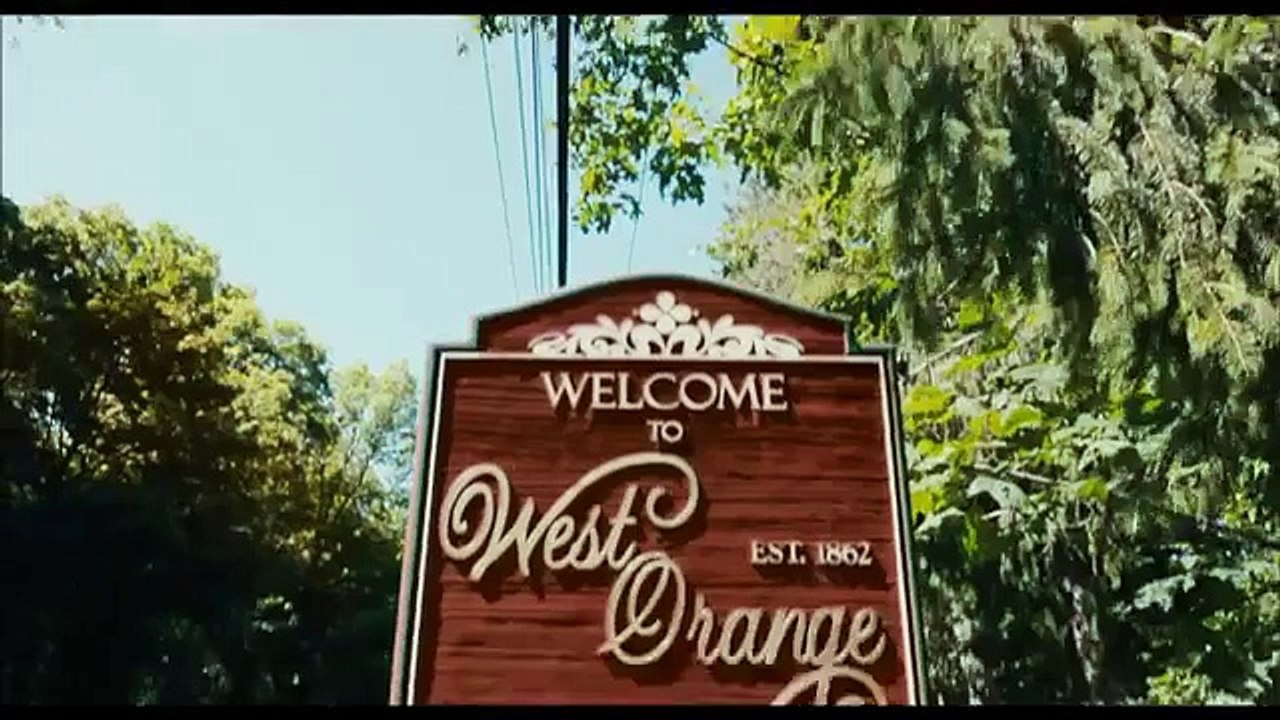 The Oranges (2012) - Trailer