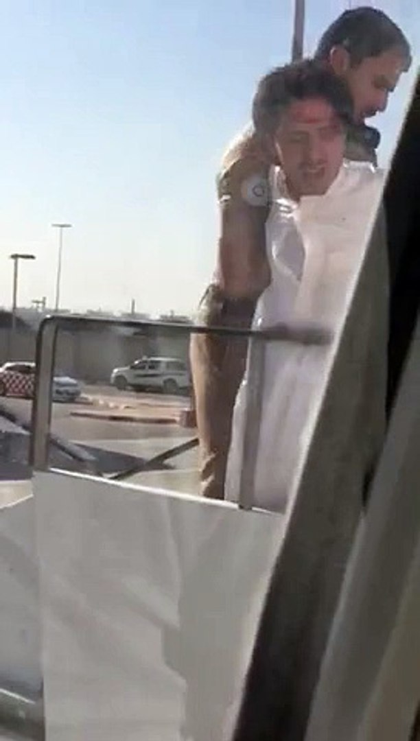 مضاربه بالطياره بين سعودي وإماراتي - فيديو Dailymotion