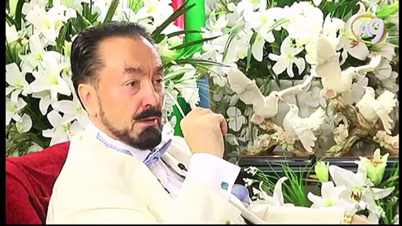 Değerli Mahmut hocamızın başı sağolsun, Allah şeyhimize uzun ömür versin, Mehdiyi görecek inşaAllah