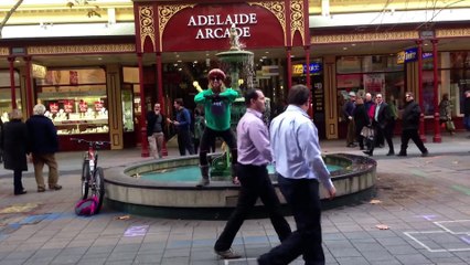 Day 20꞉ How to get a perky ass! 100 Squats a day. Join me!