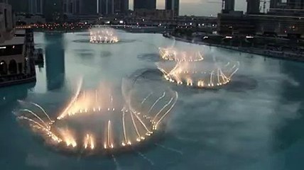 لوحة  فنية  مائية  رائعة ... تمتع  و كأنك  في  دبي