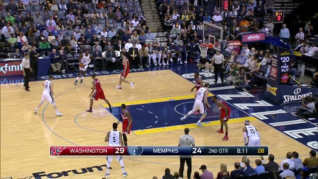 Jeff Green postérize Kevin Seraphin