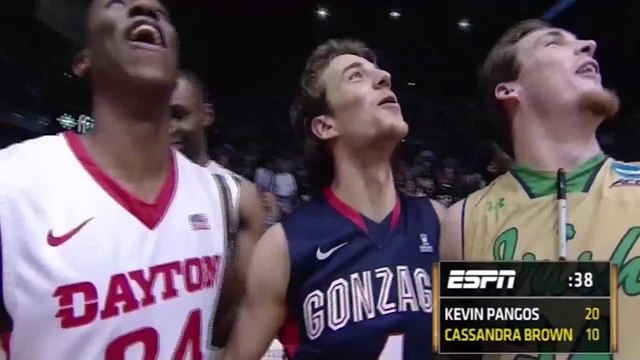 Cassandra Brown gagne le concours à trois points NCAA... et bat son homologue masculin