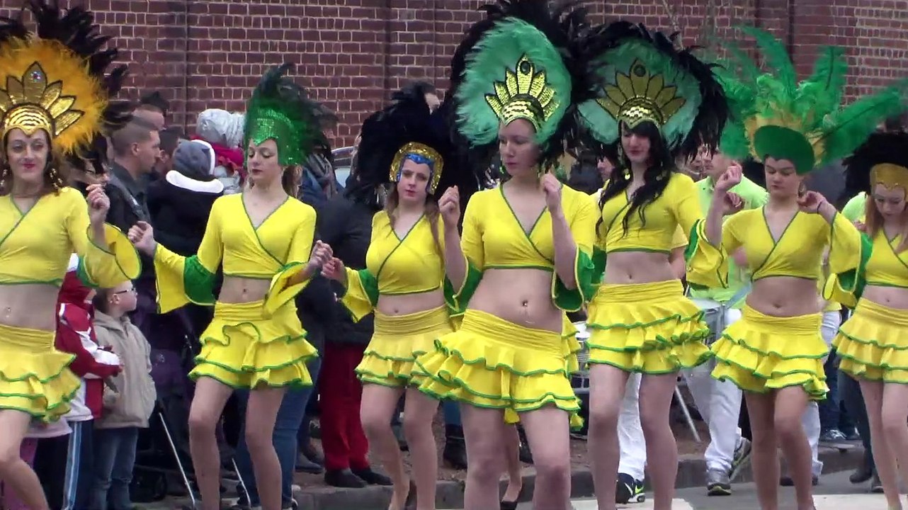 68 ème cortege fiolklorique 2015 aire sur la lys
