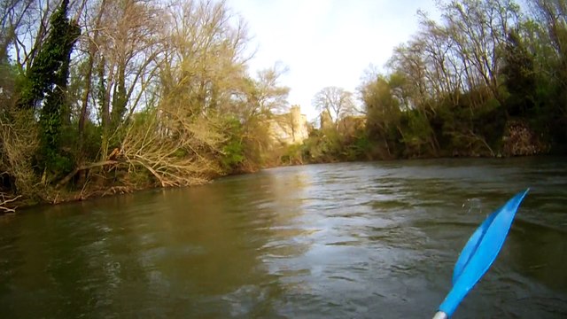 Petit apercu du canoe dans L' Aude avec Eaurizon dans les pyrenées