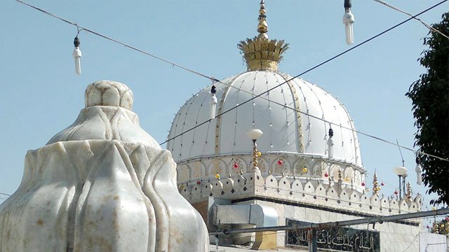 More Khawaja Tumhin Ko Mori Laj - Nusrat Fateh Ali Khan - Sultan Ul Hind Hazrat Khawaja Garib Nawaz (R.A) Ajmer Sharif