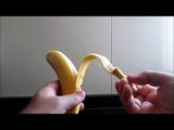 Como pelar una banana con la mano, 2 Métodos.
