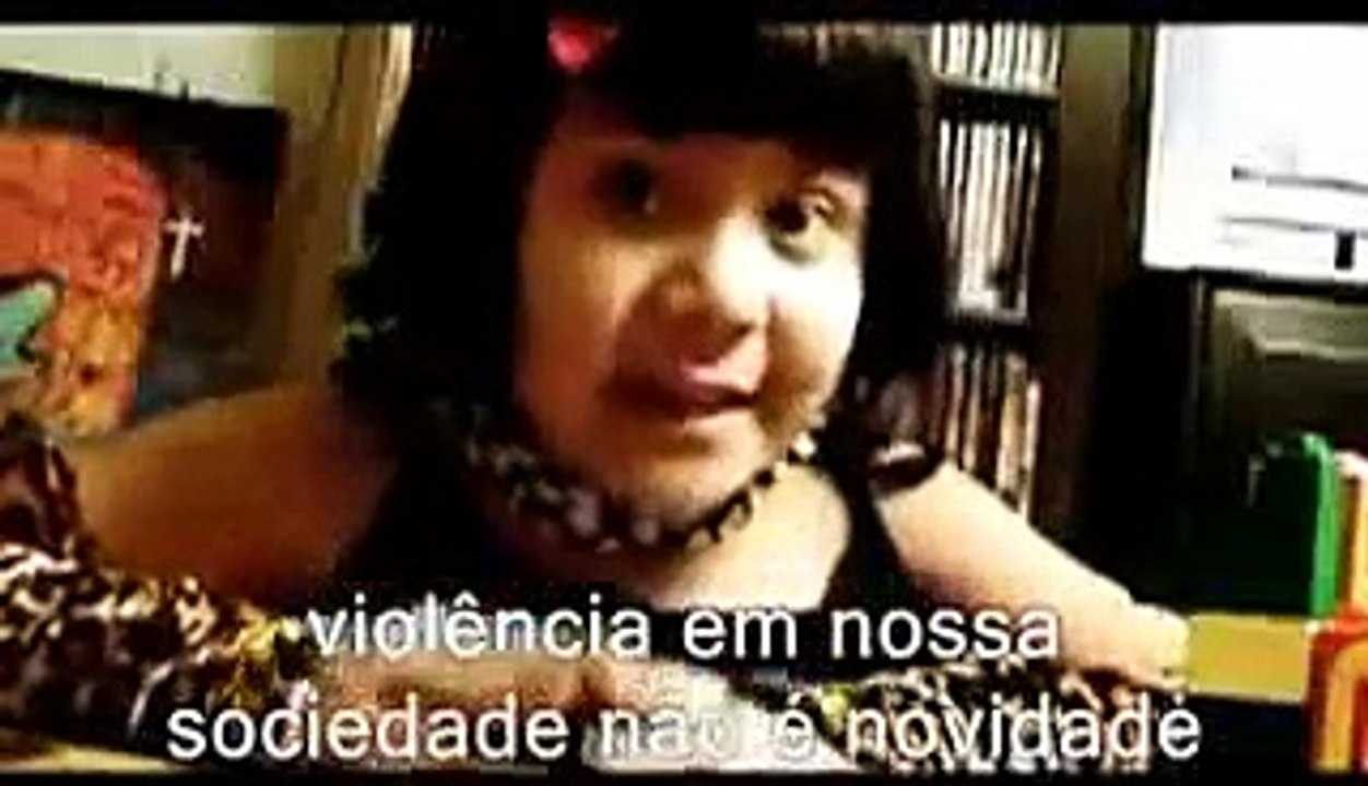 Garota-de-8-anos-quebra-tudo,-falando-sobre-religião
