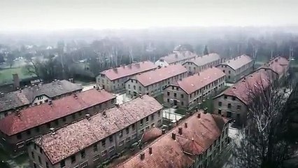 Un drone survole le camp d'Auschwitz-Birkenau 70 ans après sa libération