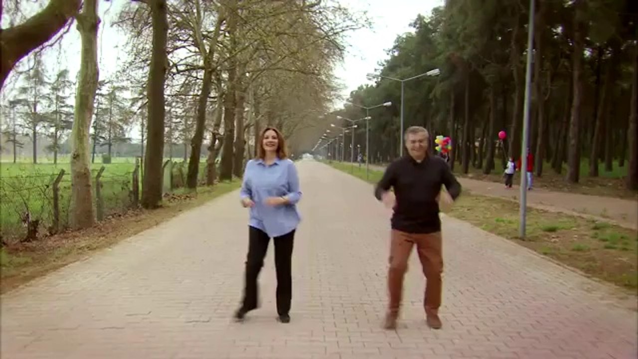 Πλούσια κοπέλα φτωχό αγόρι