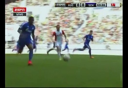 Jefferson Farfán: la jugada con la que dejó atrás a tres rivales (VIDEO)