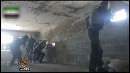 Up to 2,000 people flee battle in Syria's Yarmouk camp