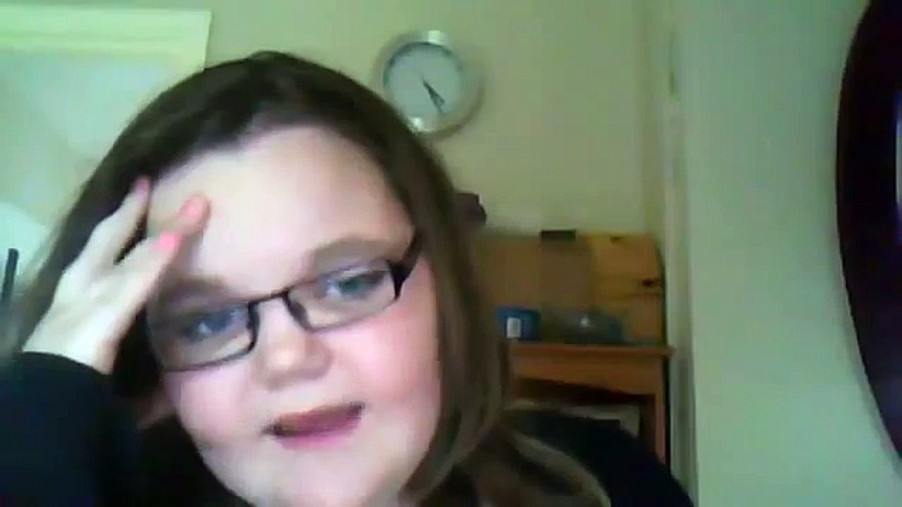 PSYCHO GIRL tries to sing I will always love you