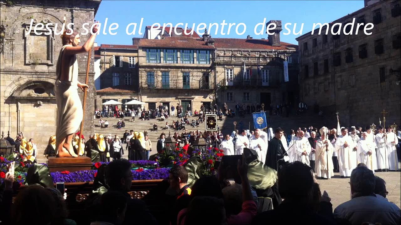 Jesus sale al encuentro de su madre