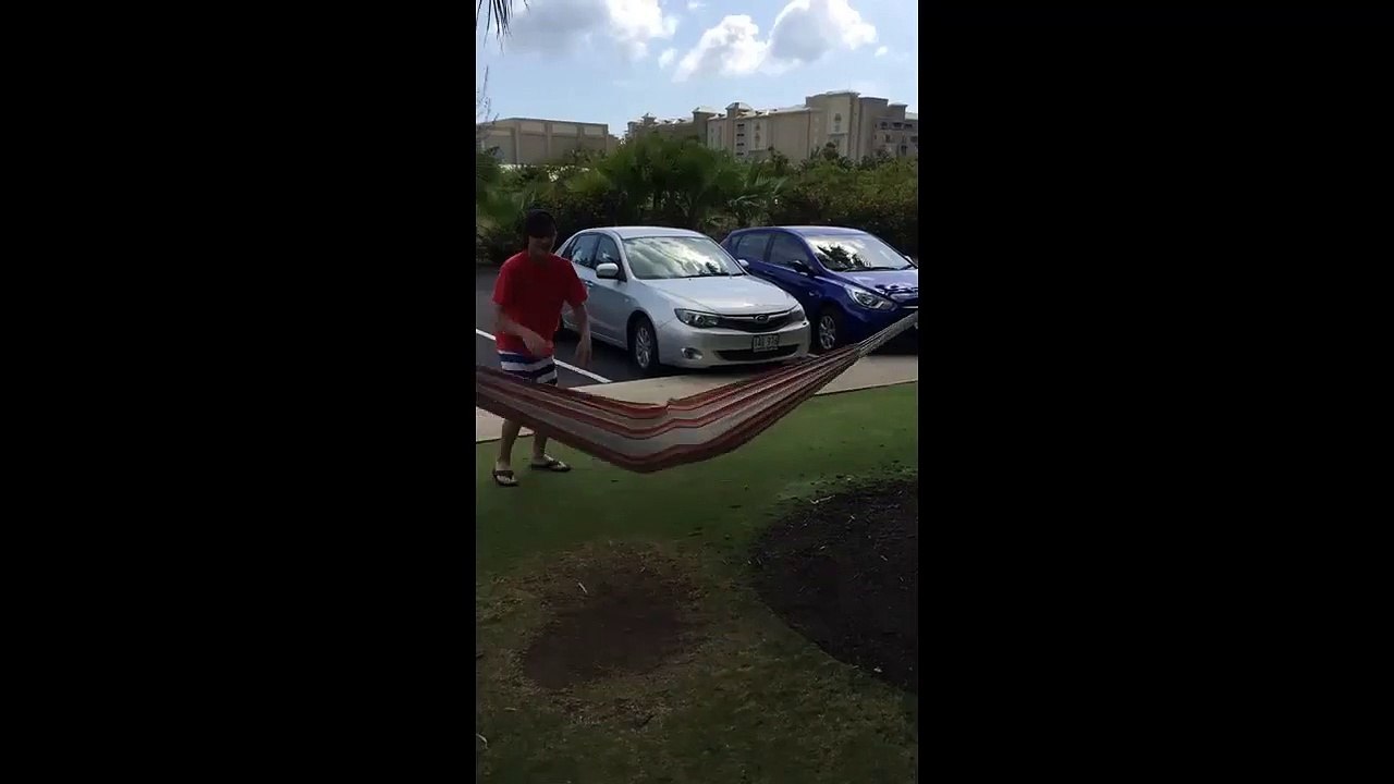 Girls Hammock Trick Doesnt End Well