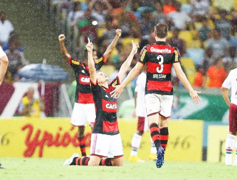 Flamengo vence Fluminense em clássico quente