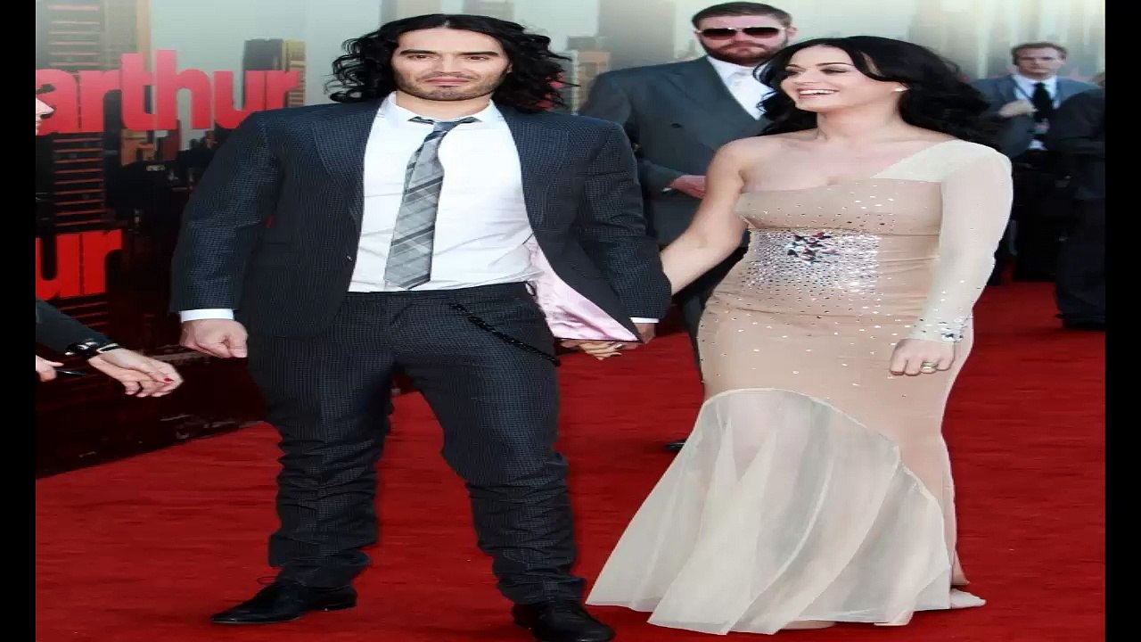 Katy Perry and Hubby Russell Brand Share a Red Carpet Kiss Full HD Video