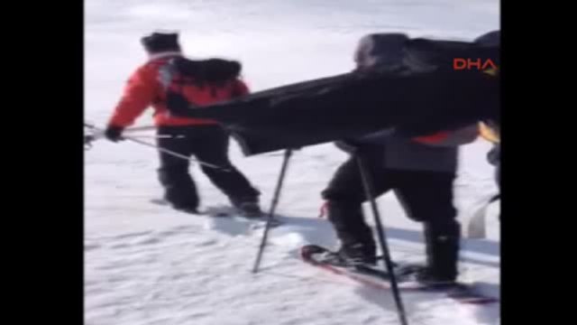 Kars Hedikle Çıktı, Kayakla İndiler