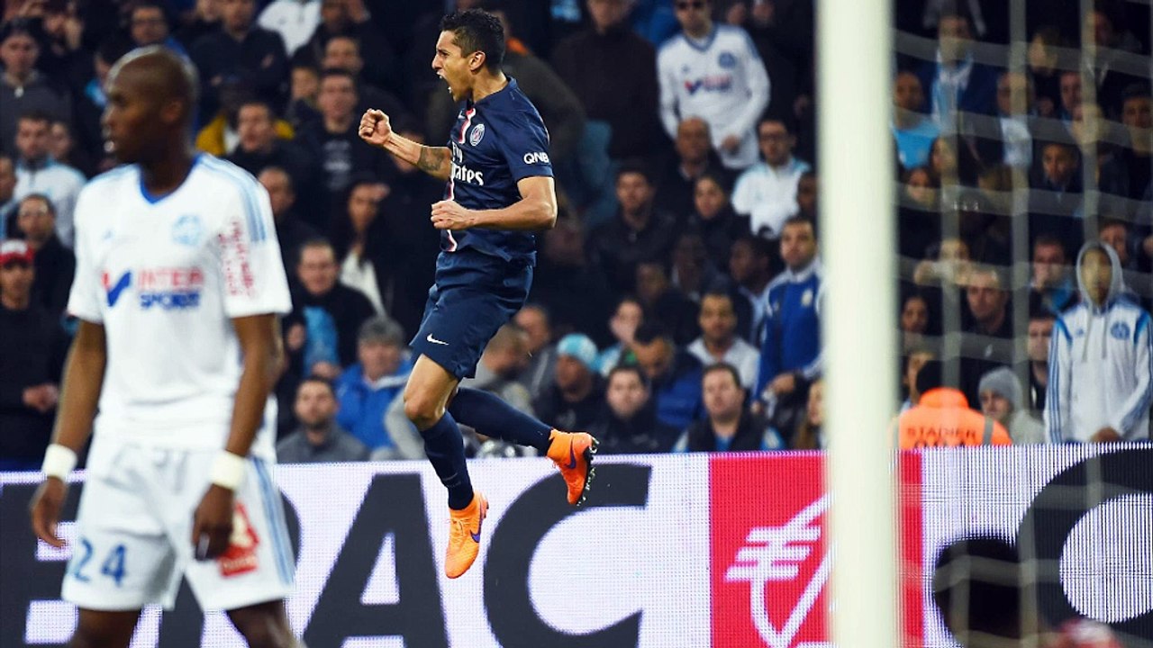 Zlatan cieszy się z wygranej nad Marsylią