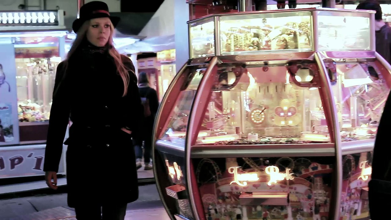 Ann'so M : Alice (clip officiel)