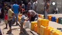 Water and food shortages in Yemeni city of Aden amid ongoing battles