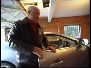 L'astuce pour ranger deux voitures dans un petit garage