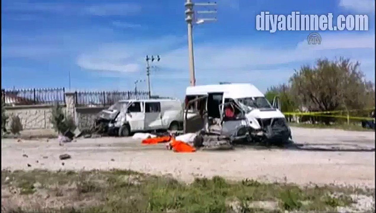 Konya'da öğrenci servisi kaza yaptı: 4 ölü, 11 yaralı